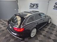 Audi RS4 4.2 FSI V8 Estate 5dr Petrol S Tronic quattro Euro 5 (450 ps) 22