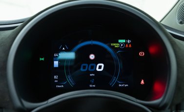 Abarth 500e Scorpionissima Cabrio 21