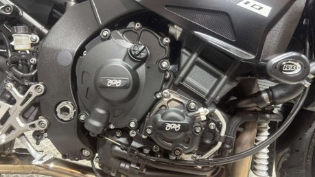 Yamaha MT-10 1000 Hyper-naked Mt 35k serviced extras new battery and MOT 42