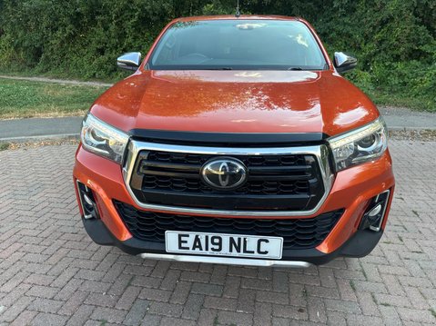 Toyota Hilux INVINCIBLE X LIMITED EDITION 4WD D-4D DCB 8