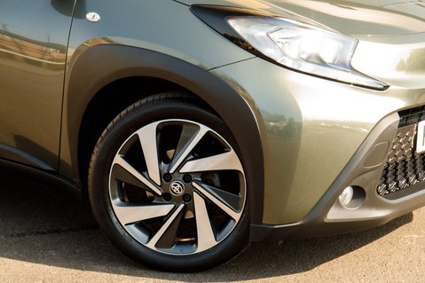Toyota Aygo X VVT-I EDGE 10