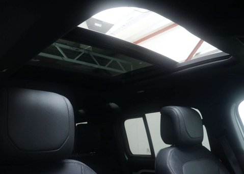 Land Rover Defender 3.0 Defender X-Dynamic HSE D MHEV A 4WD 5dr 62