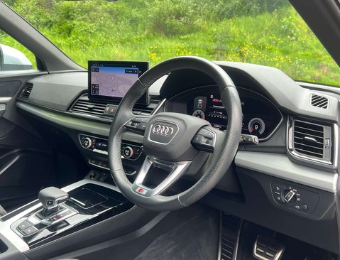 Audi Q5 2.0 Q5 S Line 40 TDI MHEV Quattro Semi-Auto 4WD 5dr 17