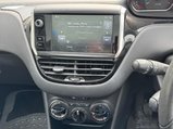 Peugeot 208 1.2 VTi PureTech Style Euro 5 3dr 10