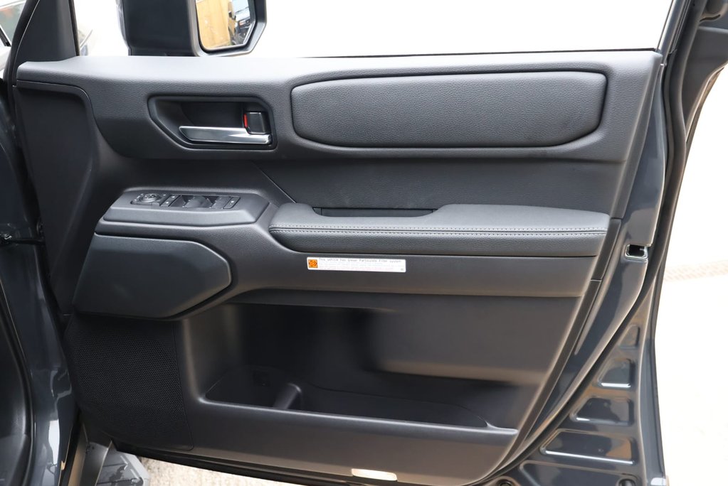 Toyota Land Cruiser BRAND NEW COMMERCIAL WITH A OEM REAR SEAT CONVERSION 17