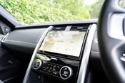 Land Rover Discovery R-DYNAMIC HSE MHEV. 7 SEATS. ELECTRIC TOWBAR. OPENING PANO ROOF. 22S. 17