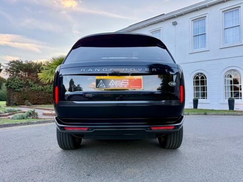 Land Rover Range Rover 3.0 P440e 38.2kWh SE Auto 4WD Euro 6 (s/s) 5dr 11