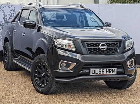 Nissan Navara DCI TEKNA 4X4 SHR DCB
