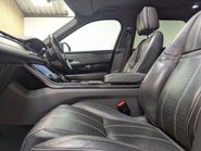 Land Rover Range Rover Velar 3.0 Range Rover Velar R-Dynamic HSE D300 Auto 4WD 5dr 36