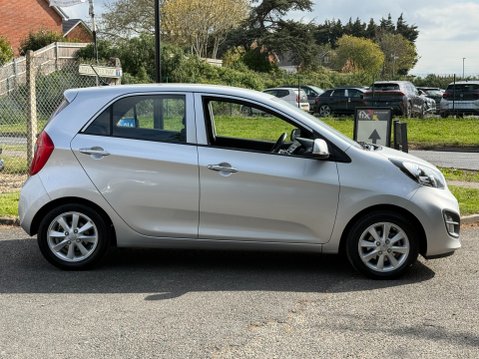 Kia Picanto 2 ONLY 7,640 MILES 2