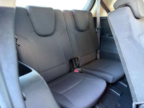 Kia Carens 1.7 Carens 2 EcoDynamics CRDi 5dr 27