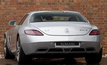 Mercedes-Benz SLS AMG 3