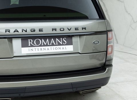 Land Rover Range Rover D300 Westminster Black Edition 22