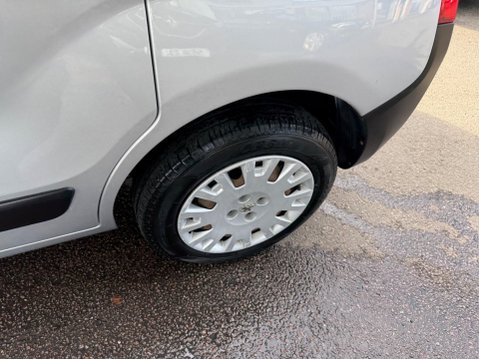 Peugeot Bipper 1.3 HDi Professional FWD L1 H1 3dr 19