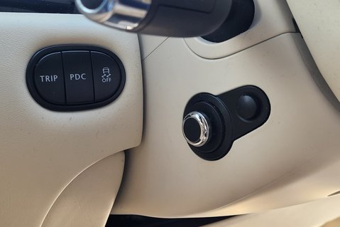 Bentley Flying Spur V8 23