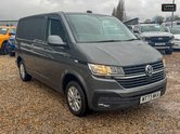 Volkswagen Transporter AUTO SWB L1H1 Low Roof Highline T30 Air Con Alloys Sensors EURO 6 40