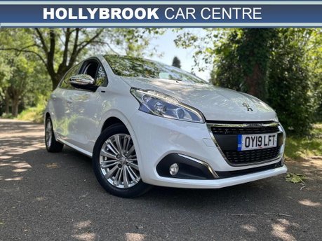 Peugeot 208 PURETECH S/S SIGNATURE