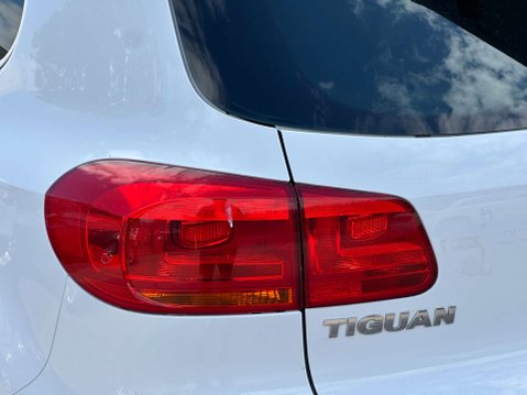 Volkswagen Tiguan 2.0 Tiguan Match TDI BlueMotion Technology 4Motion 4WD 5dr 24