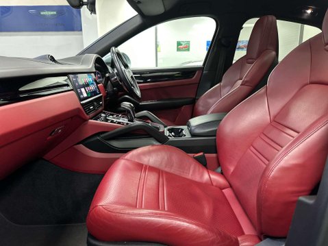 Porsche Cayenne 3.0T V6 Coupe 5dr Petrol TiptronicS 4WD Euro 6 (s/s) (340 ps) 28