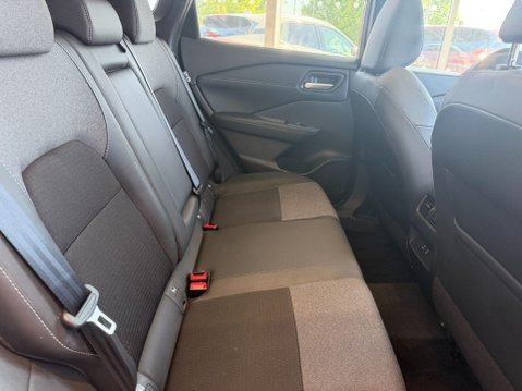 Nissan Qashqai 1.3 DIG-T MHEV N-Connecta XTRON Euro 6 (s/s) 5dr 19