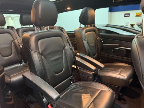 Mercedes-Benz V Class 2.0 V300d AMG Line MPV 5dr Diesel G-Tronic+ Euro 6 (s/s) LWB (239 ps) 37