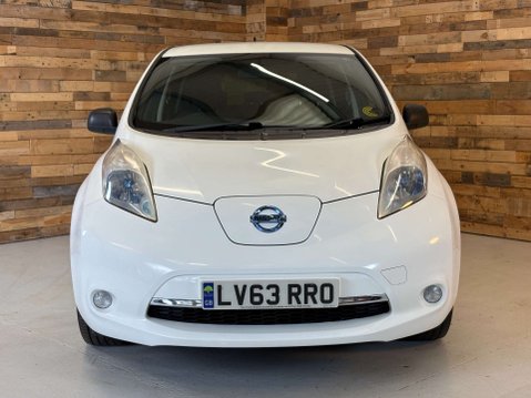 Nissan LEAF 24kWh Visia Hatchback 5dr Electric Auto (107 bhp) 