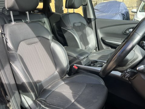 Renault Kadjar 1.3 TCe Signature Nav SUV 5dr Petrol Manual Euro 6 21