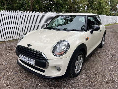 Mini Hatch ONE 4