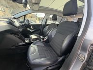 Peugeot 2008 ALLURE PREMIUM 17