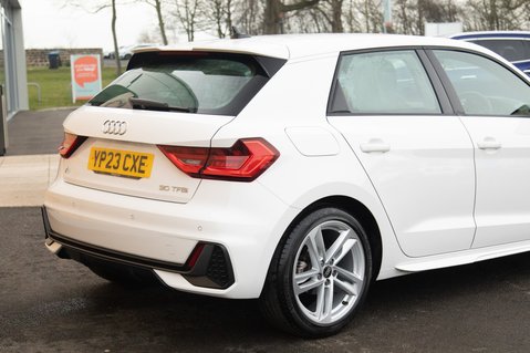 Audi A1 SPORTBACK TFSI S LINE 8