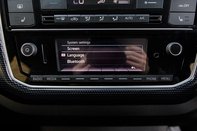 Volkswagen Up BASE 25