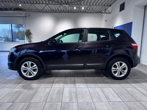 Nissan Qashqai 1.6 Acenta 2WD Euro 5 (s/s) 5dr 6