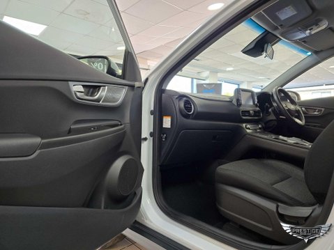 Hyundai KONA 39kWh SE Auto 5dr (10.5kW Charger) 47