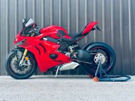 Ducati Panigale V4S Gen 2 5