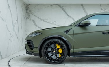 Lamborghini Urus Performante 42