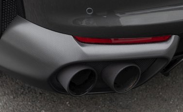 Ferrari 812 Superfast 28