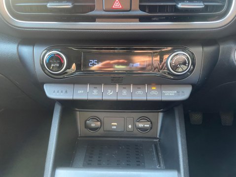 Hyundai KONA 1.0 T-GDi MHEV Premium Euro 6 (s/s) 5dr 27