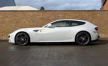 Ferrari FF 19