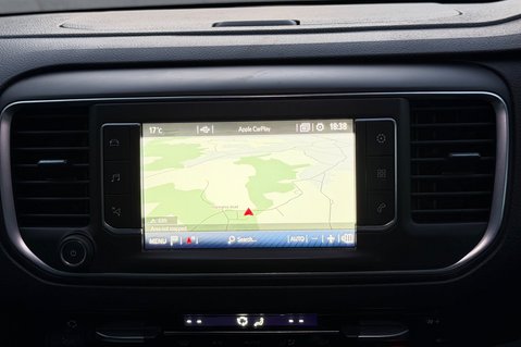 Toyota Proace Verso D-4D L2 VIP - 7 SEATER - AUTOMATIC  58