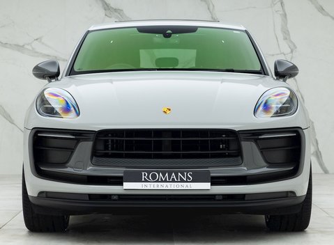 Porsche Macan T 4