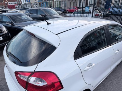 Kia Rio 1.4 2 Auto Euro 5 5dr 12