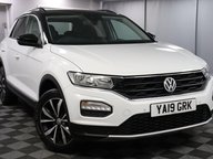 Volkswagen T-Roc DESIGN TSI 19
