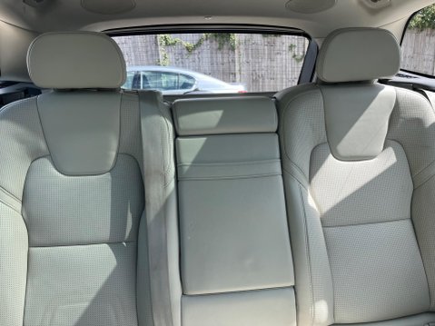 Volvo XC60 2.0 T5 Inscription Pro Auto AWD Euro 6 (s/s) 5dr 10