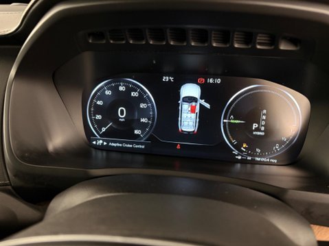 Volvo XC90 2.0h T8 Twin Engine 10.4kWh Inscription Pro Auto 4WD Euro 6 (s/s) 5dr 20