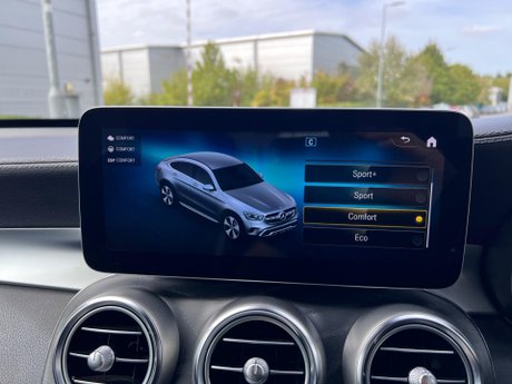 Mercedes-Benz GLC 2.0 GLC300d AMG Line (Premium) Coupe G-Tronic+ 4MATIC Euro 6 (s/s) 5dr 82