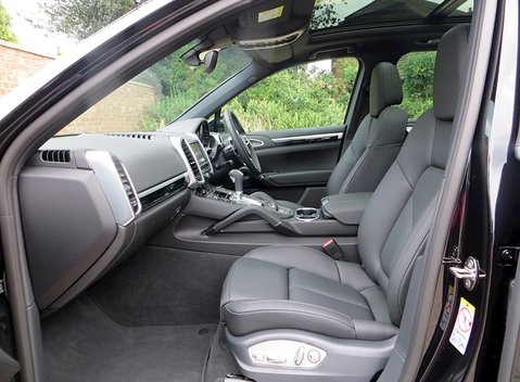 Porsche Cayenne S Diesel 8