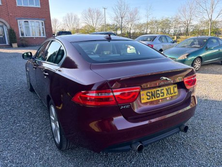 Jaguar XE 2.0 XE Portfolio i Auto 4dr 19