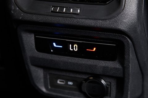 Volkswagen Tiguan Allspace LIFE TSI DSG 38