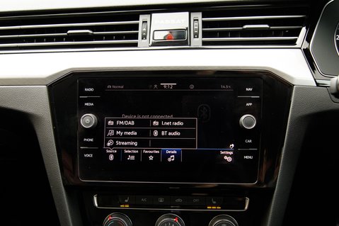 Volkswagen Passat SEL TSI EVO DSG 18