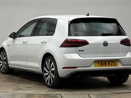 Volkswagen Golf 1.4 Golf GTE Advance Semi-Auto 5dr 3